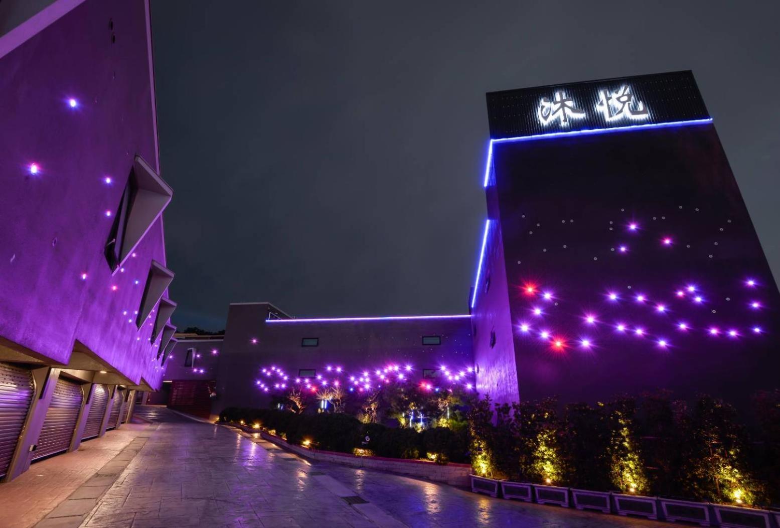 M Hotel كاوتون المظهر الخارجي الصورة