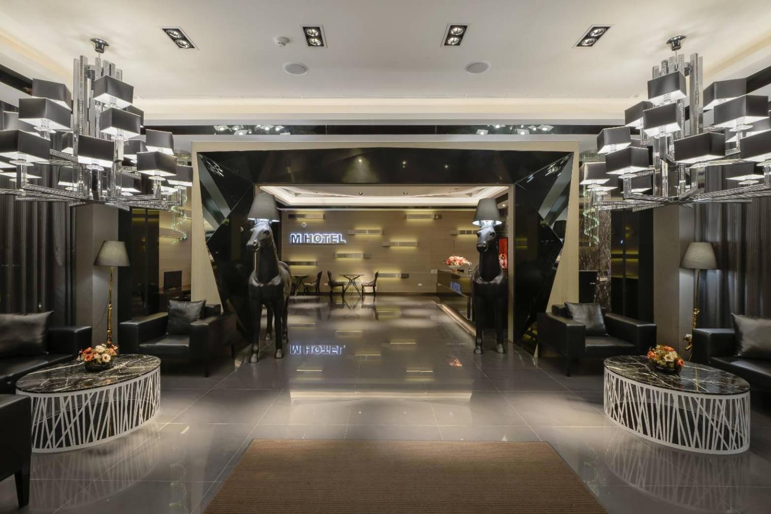 M Hotel كاوتون المظهر الخارجي الصورة