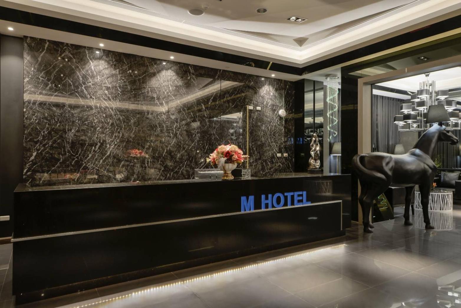 M Hotel كاوتون المظهر الخارجي الصورة