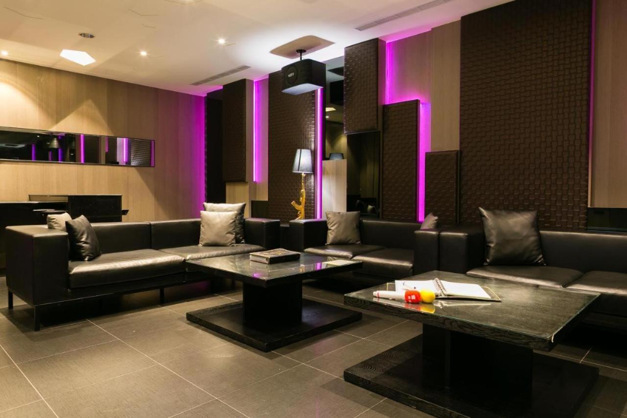 M Hotel كاوتون المظهر الخارجي الصورة