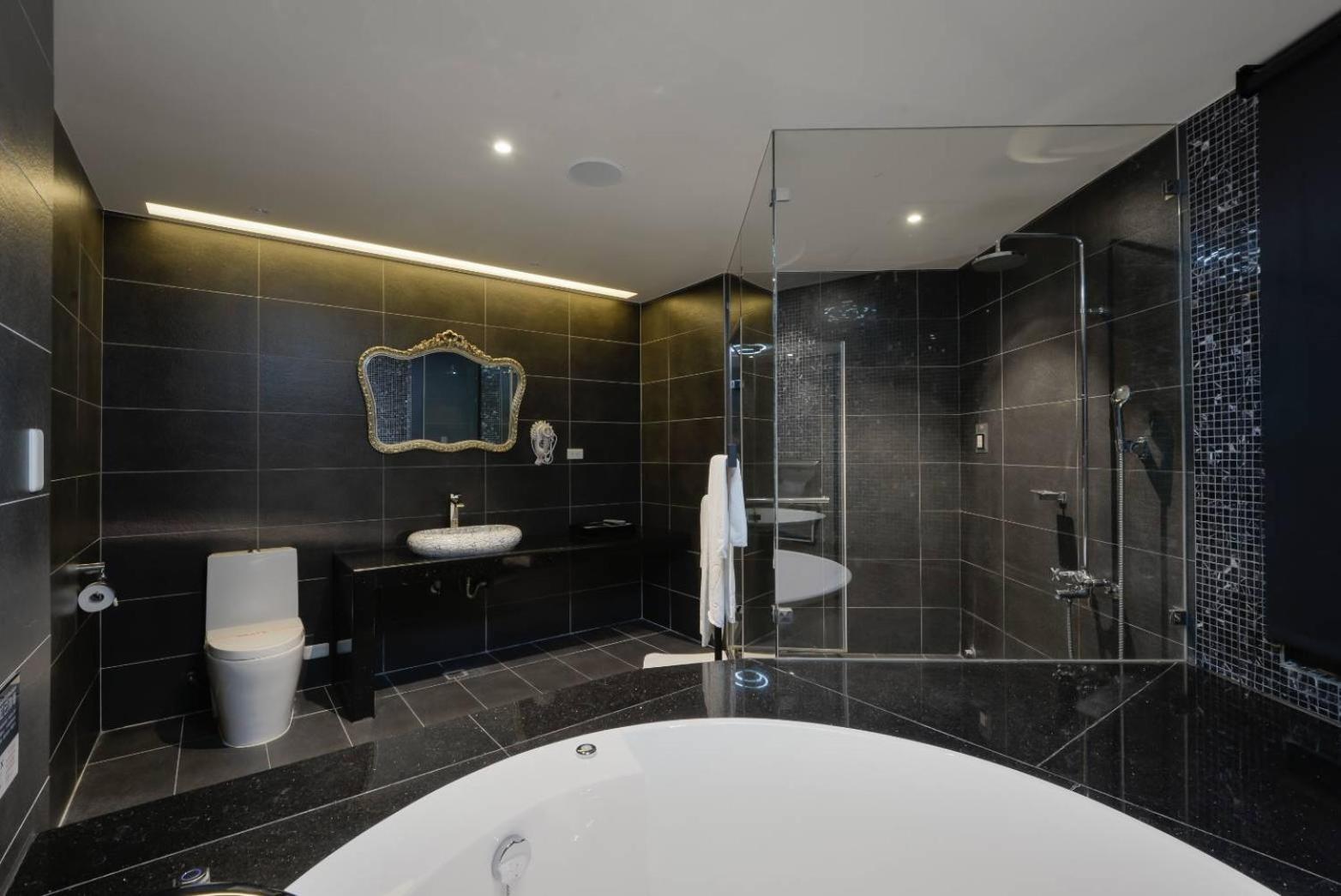 M Hotel كاوتون الغرفة الصورة