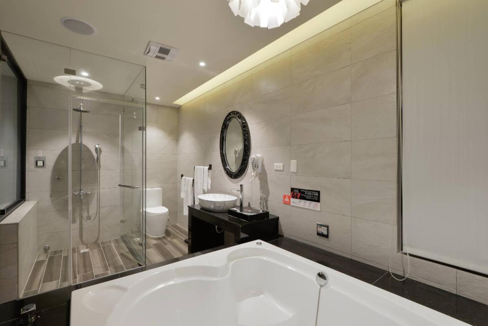 M Hotel كاوتون الغرفة الصورة