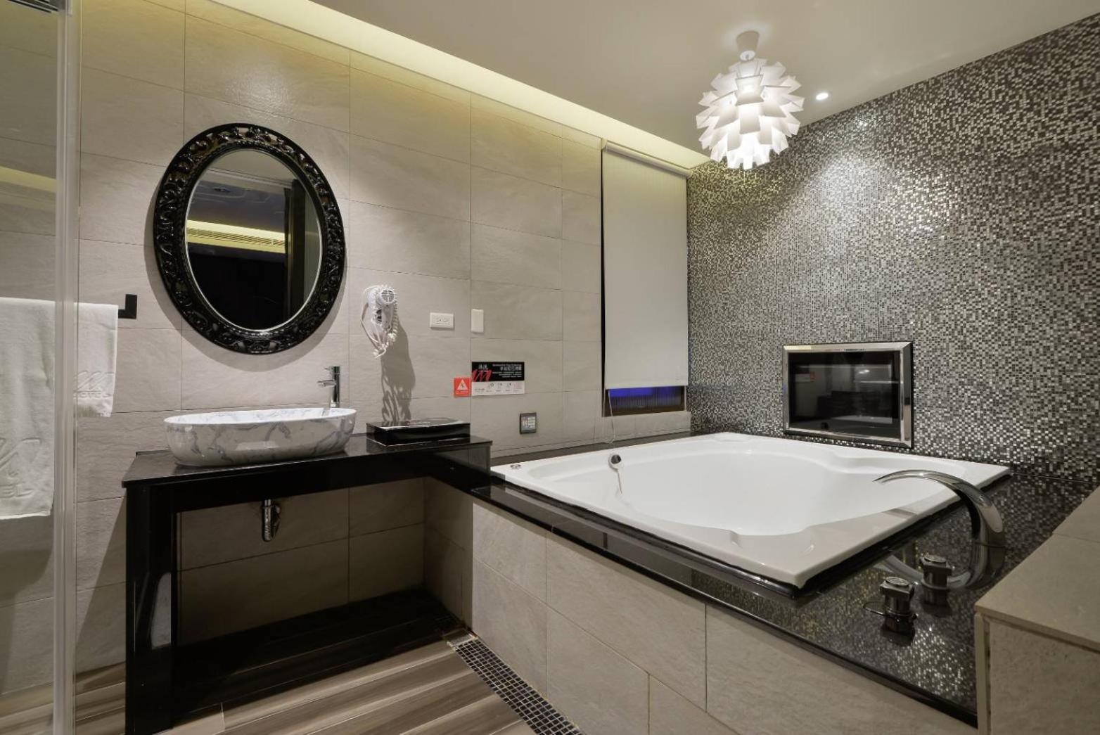 M Hotel كاوتون الغرفة الصورة